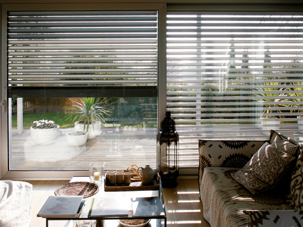 Brise-soleil : protection solaire pour une meilleure performance énergétique des fenêtres